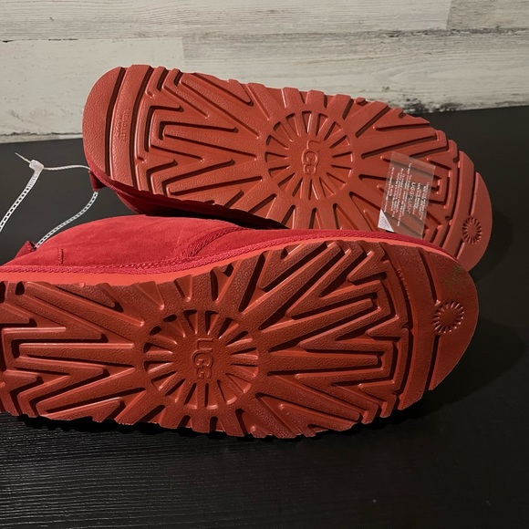 UGG Neumel Boot Samba Red for men - Size: 9 - Picture 4 of 5